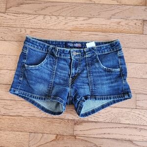 Womens (Juniors) Levi's Denim Shorts Size 1